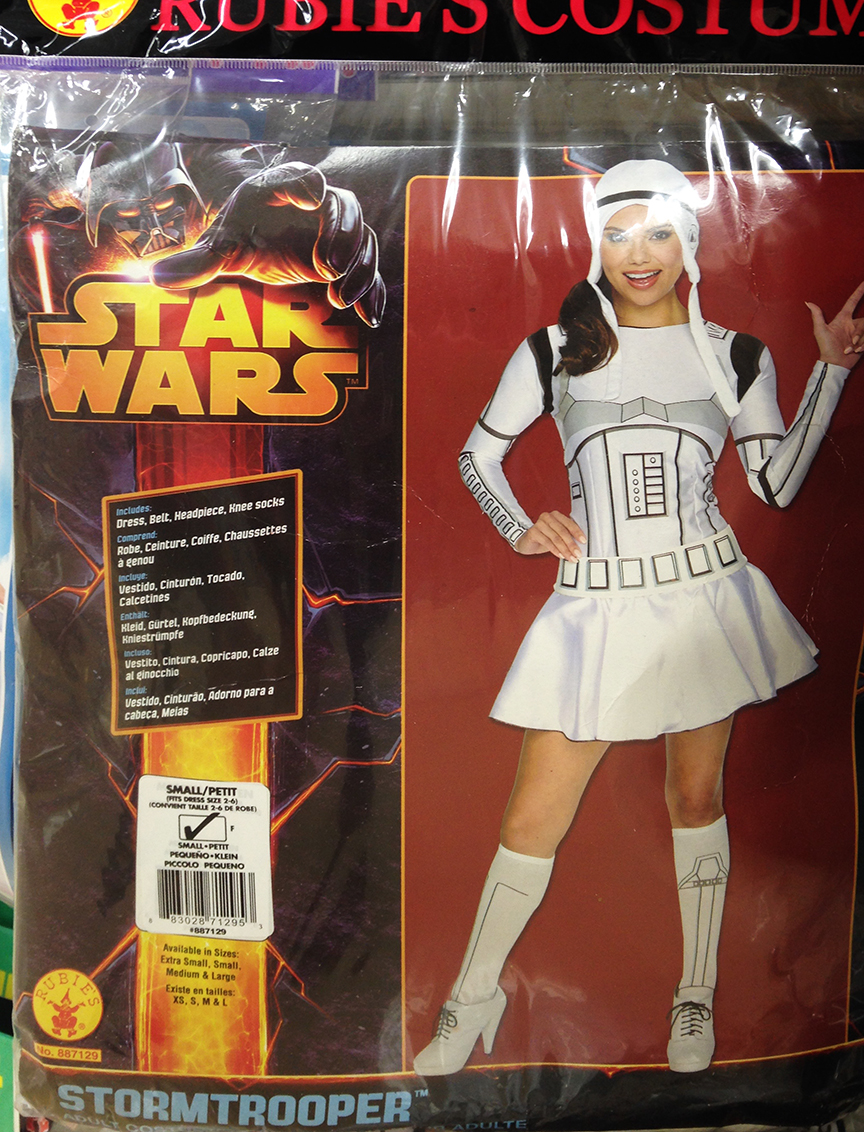 Sexy Stormtrooper ai yi yi SO WRONG