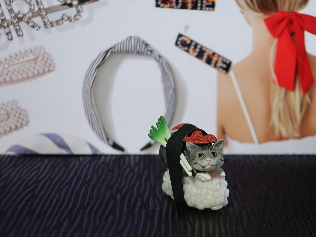 Cat sushi Japanese gachapon toy