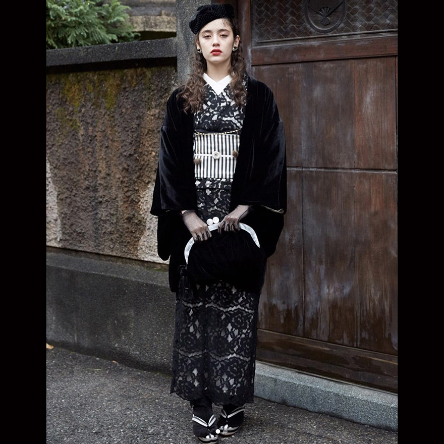 Double Maison black lace kimono