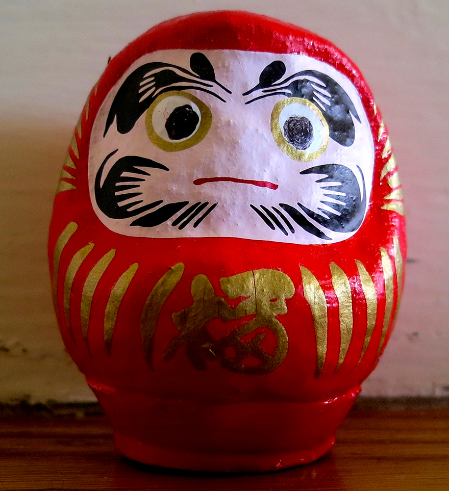 Daruma figure with both eyes colored in