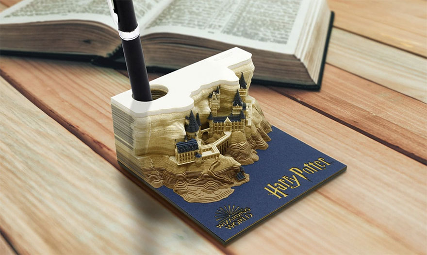 Notepad from Omoshiroi online store that reveals Hogwarts castle as it's used