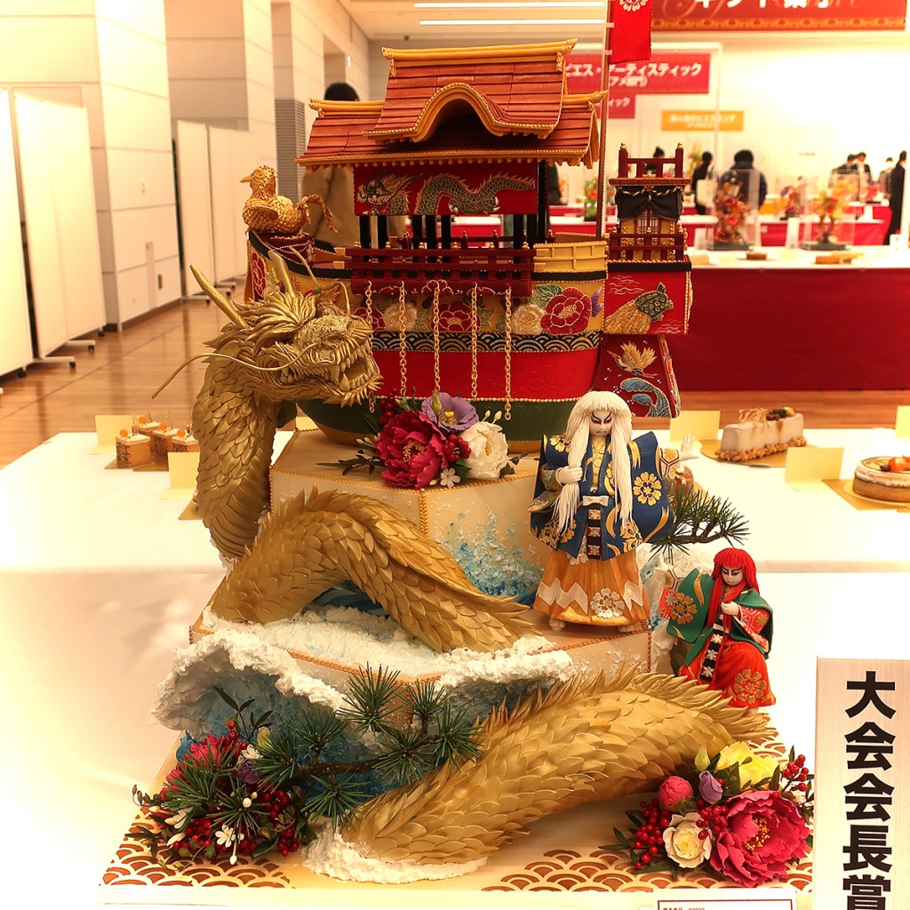 Sculptural cake at the Japan Cake Show Tokyo