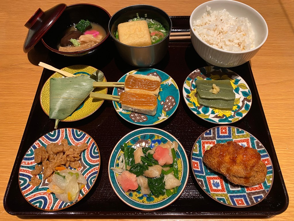 Lunch set at Fumuroya fu restaurant