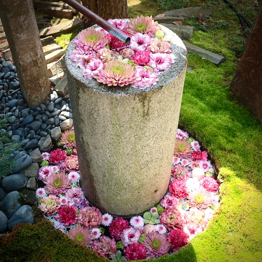 Hanachōzu at the Gyōda Hachiman Shrine