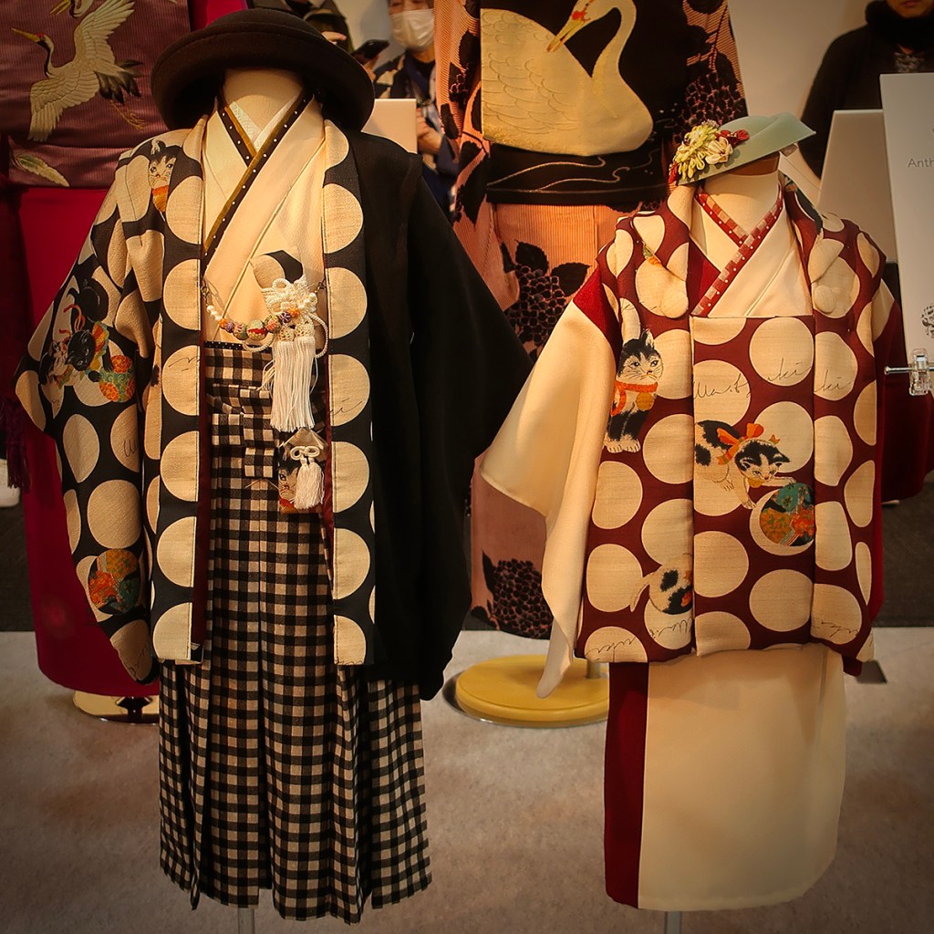 Childrens' kimono coordinations displayed on mannequins at the Tokyo Kimono Show 2023