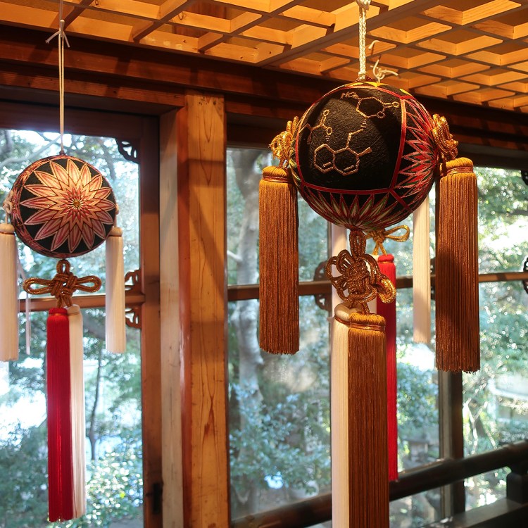 Temari ball installation at Hotel Gajoen exhibit "Lucky subjects and Symbols in Japanese Art" by Flower Workshop 猪子庵